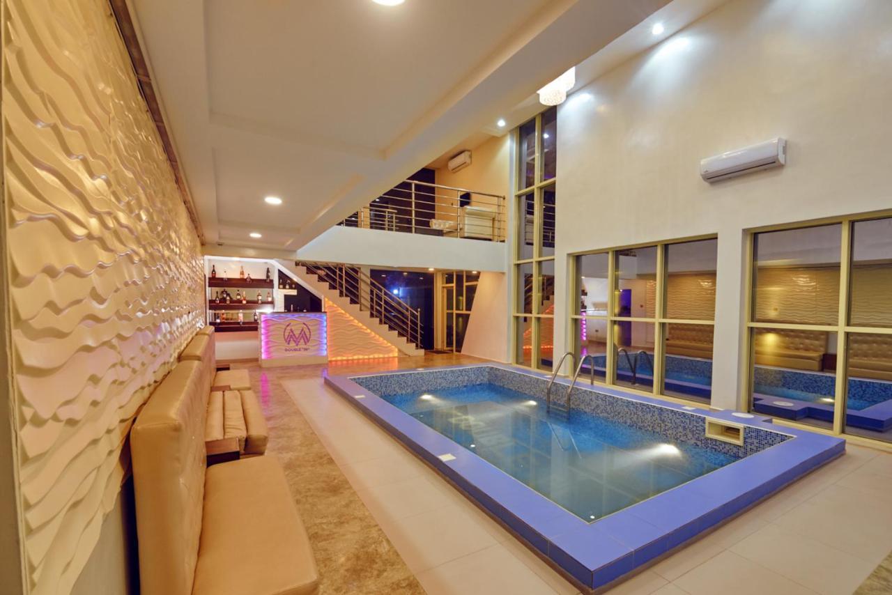 Double M Exquisite Suites And Lounge Lekki Ogombo Exterior foto