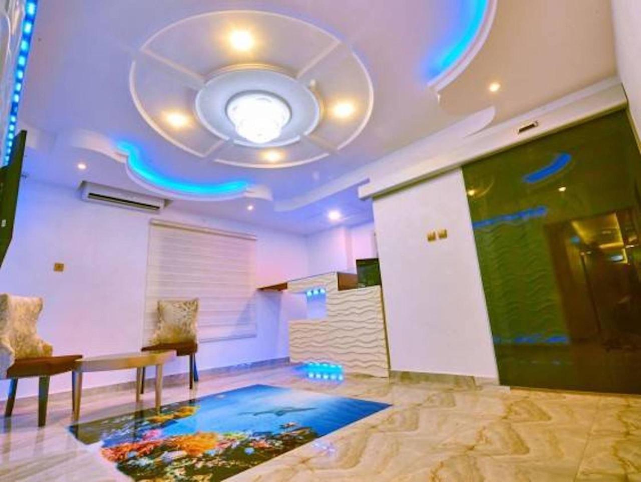 Double M Exquisite Suites And Lounge Lekki Ogombo Exterior foto